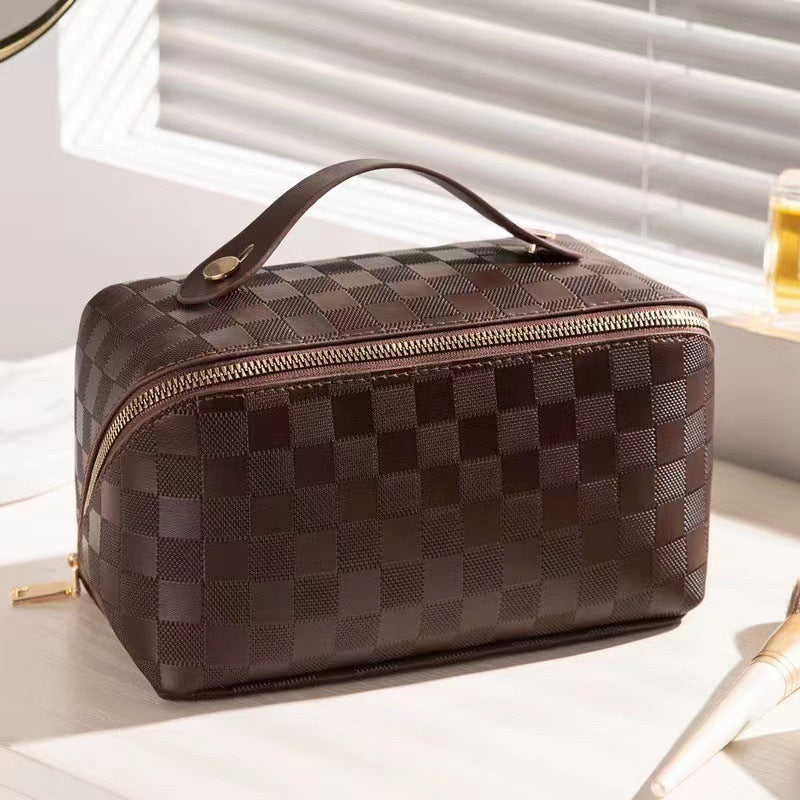 Cross-border High Quality PU Leather Cloud Pillow Cosmetic Bag Large Capacity Portable Cosmetic Case Travel Wash Bag Portable