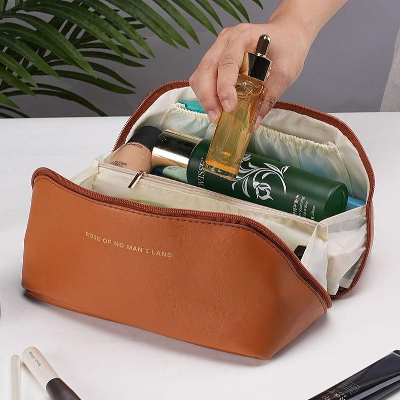 Cross-border High Quality PU Leather Cloud Pillow Cosmetic Bag Large Capacity Portable Cosmetic Case Travel Wash Bag Portable